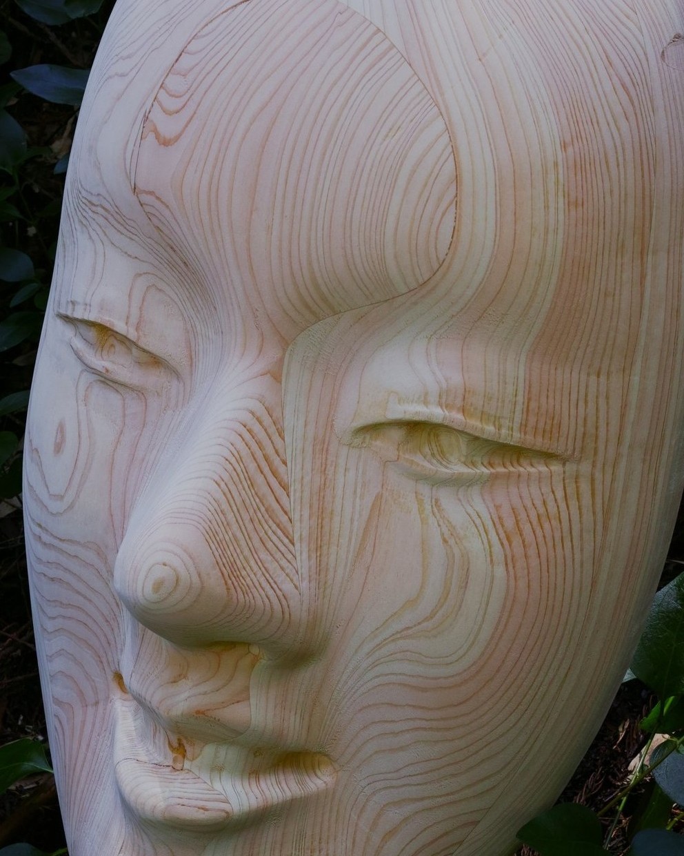 Enlarged Noh Mask / 巨大能面 — photo 2