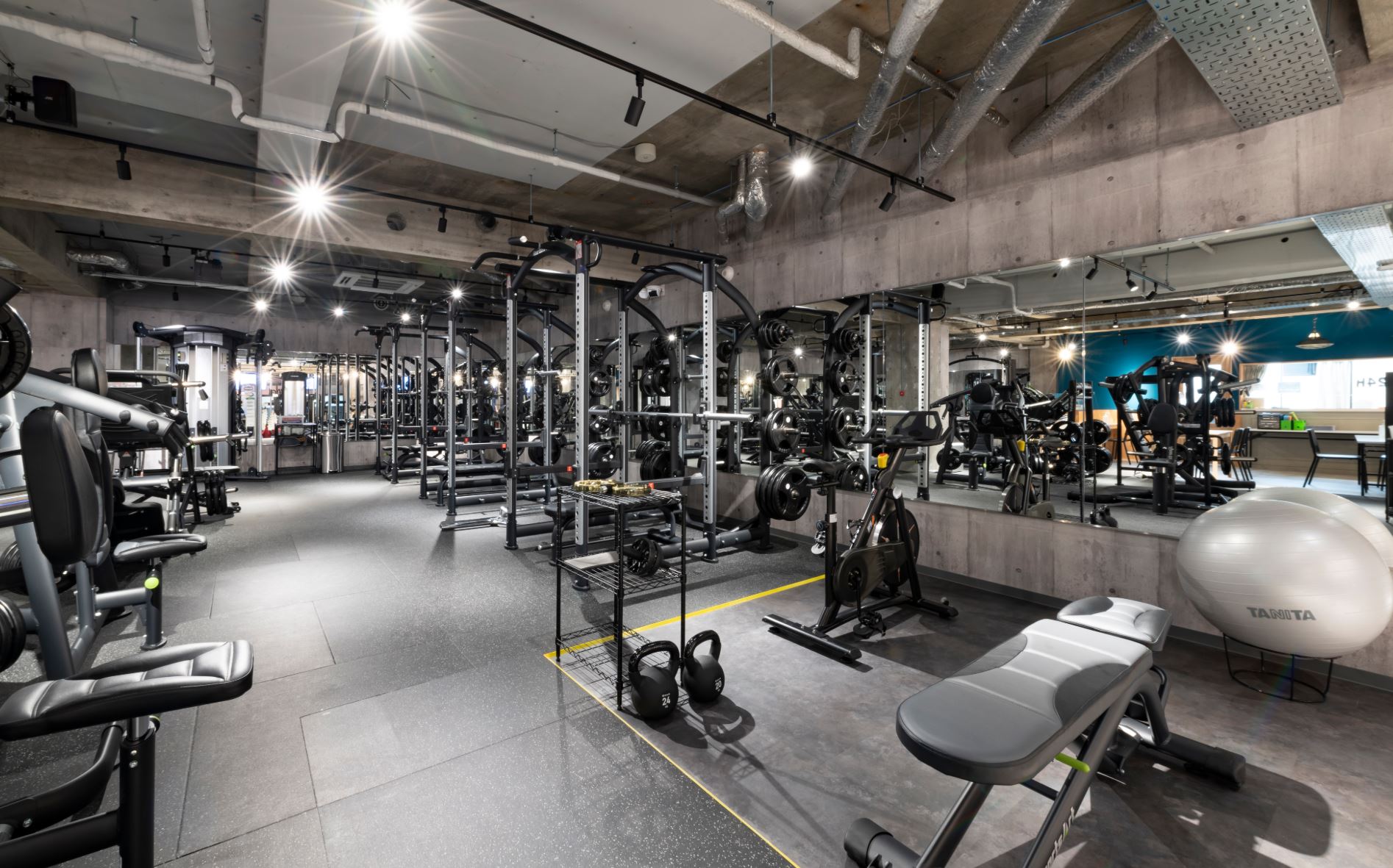 Fits All Gym24H フランチャイズキービジュアル