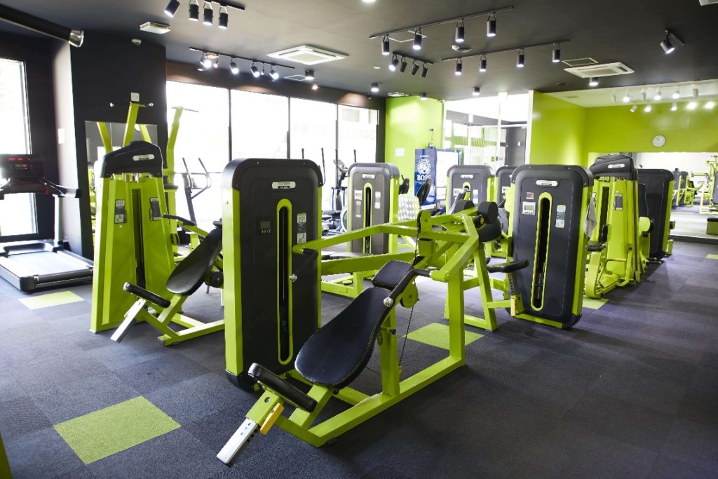 FORBES 24h fitness 初期費用・収益モデル