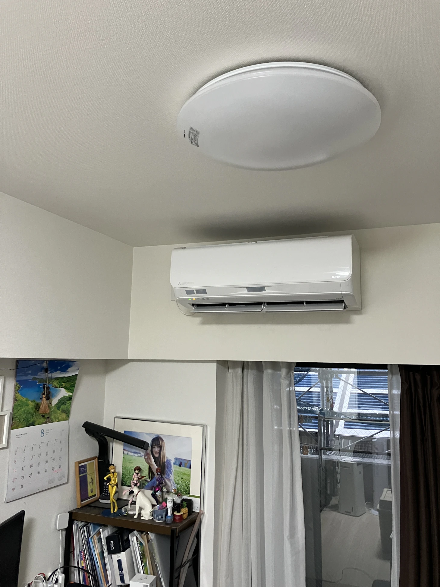 【施工事例】梁（はり）下の限られたスペースにエアコン交換！三菱重工ビーバーエアコンを美しく納める標準設置工事