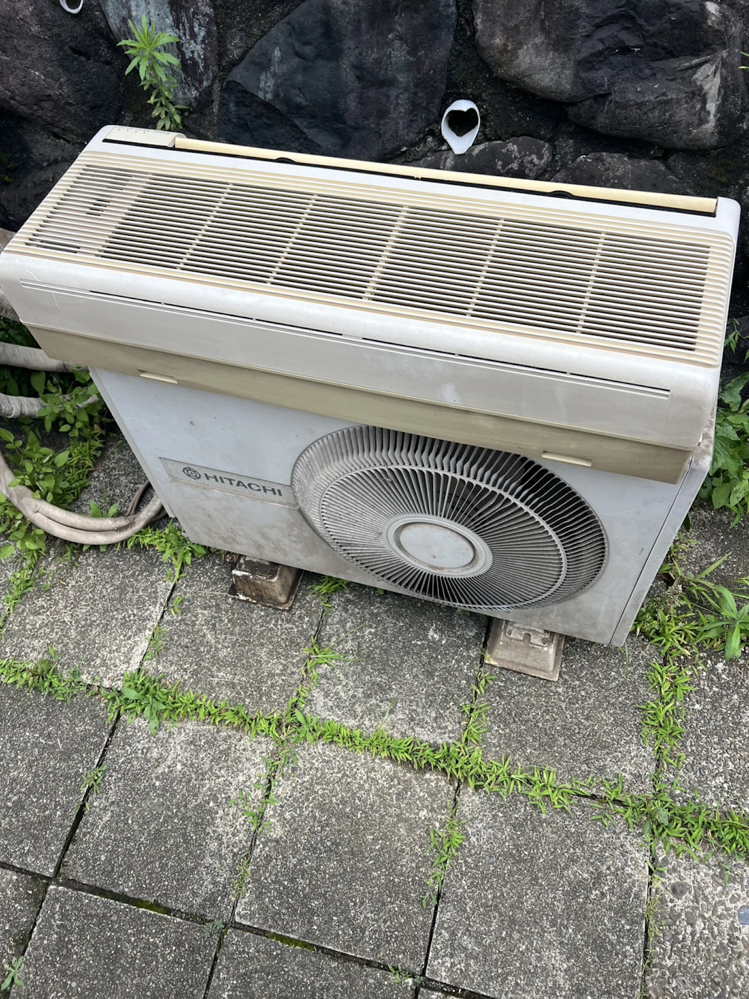 【施工事例】横浜市旭区でエアコン交換工事を行いました！古くなったエアコンを最新省エネモデルへ交換✨