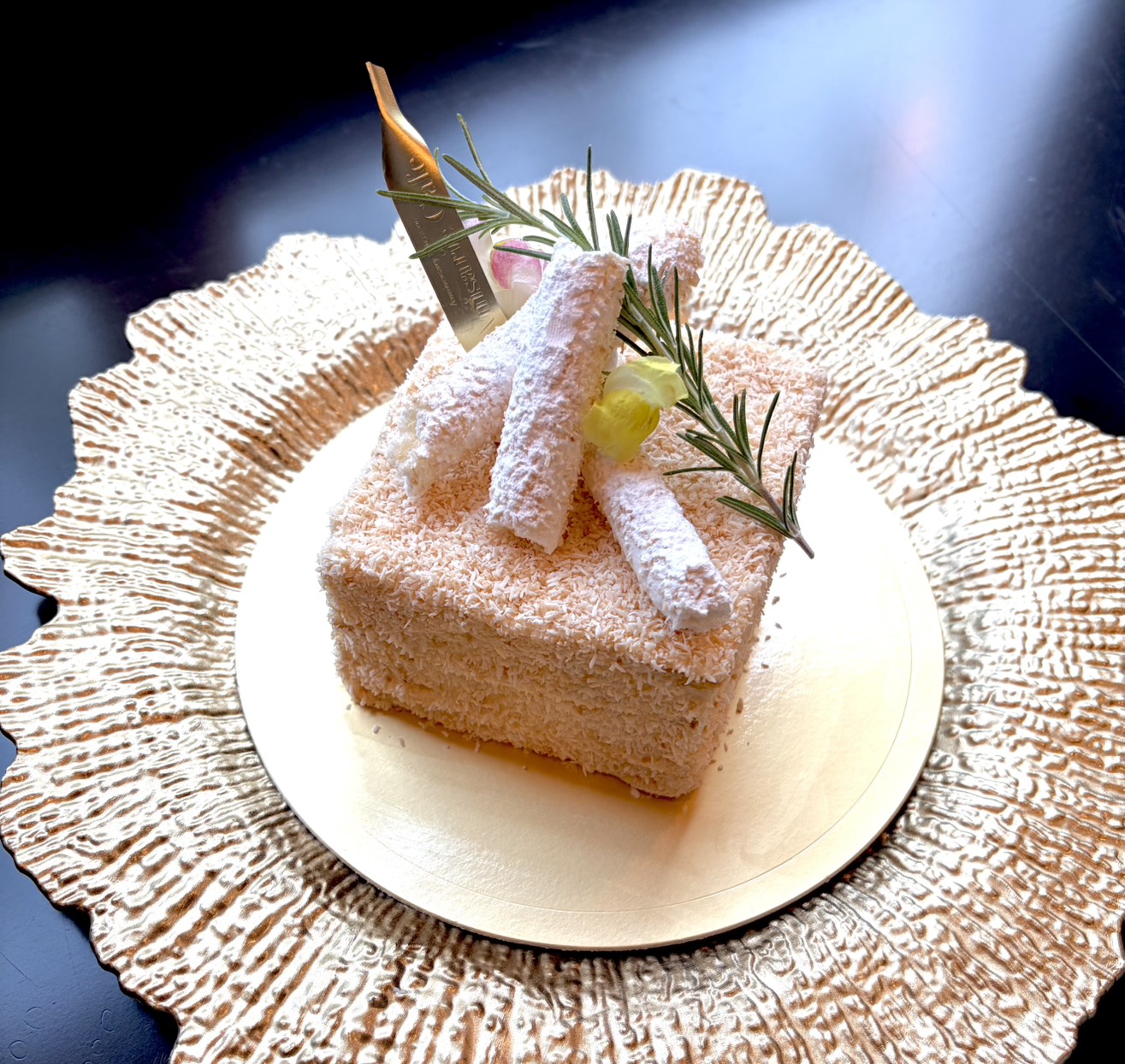 ふわふわスフレのパッションココナッツ