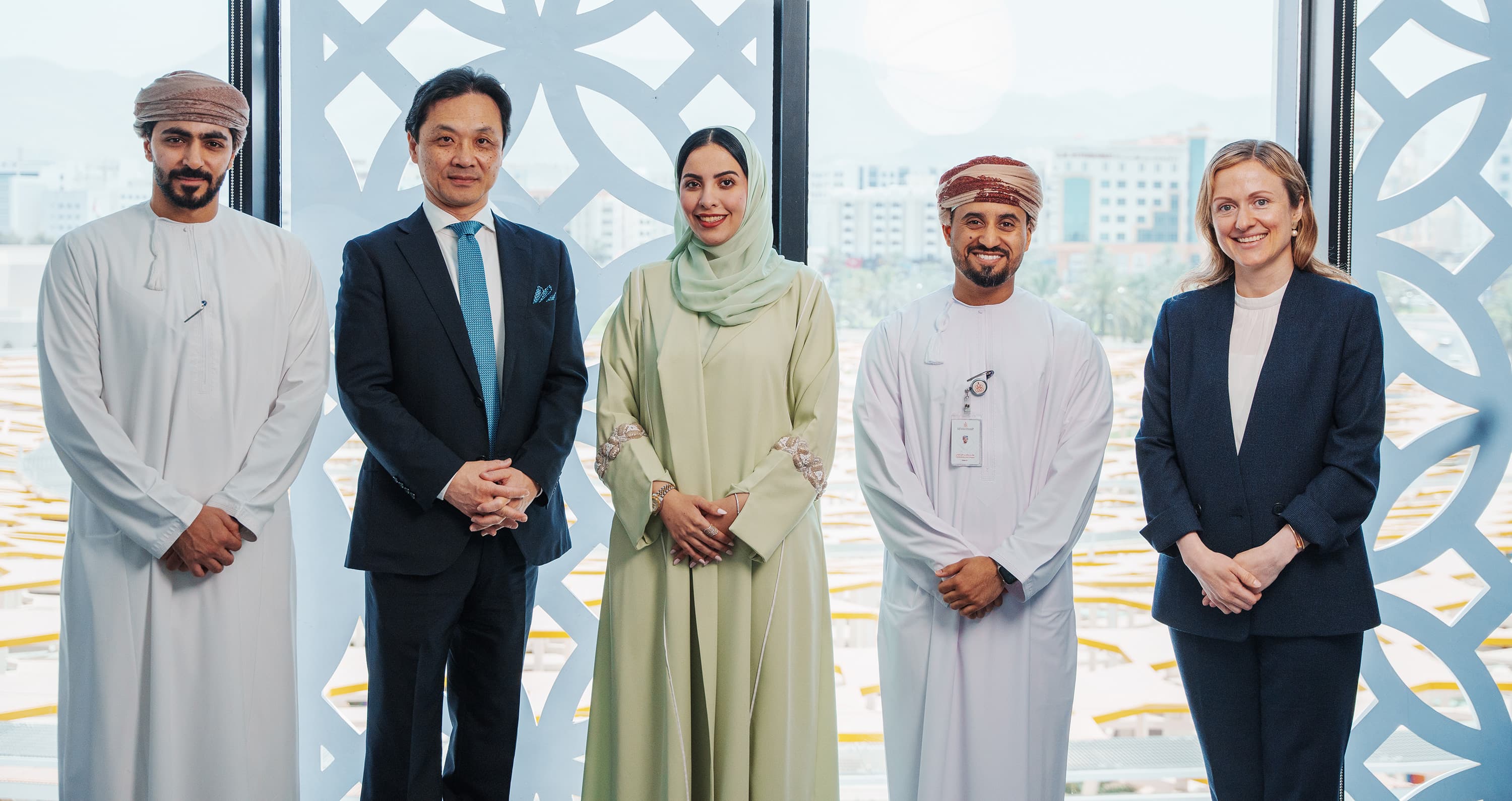 Group photo of the Oman and GLOBIS partnership