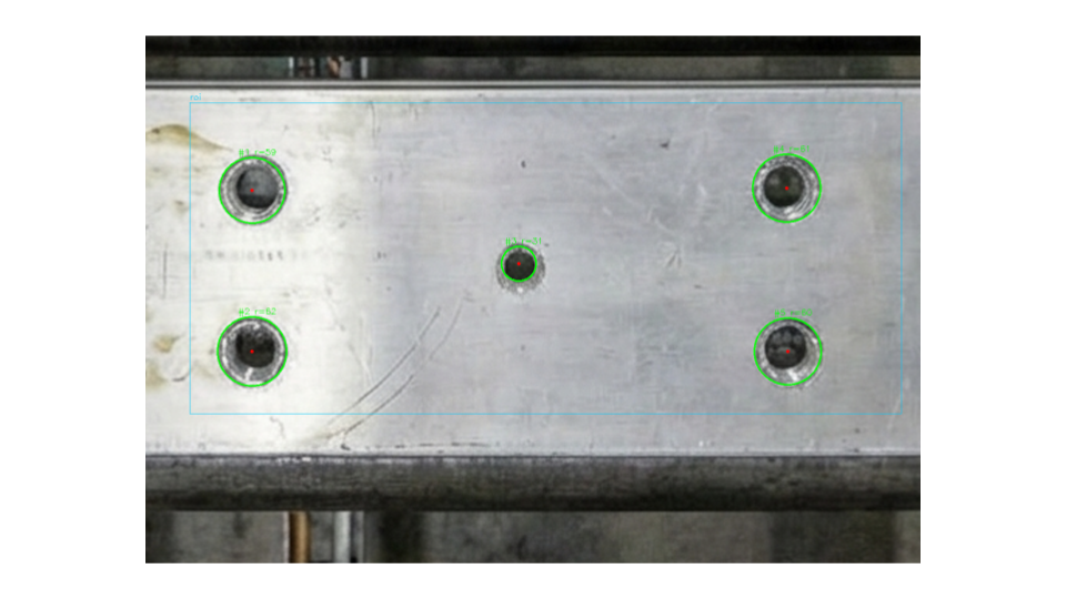 ネジ穴の自動検出機のモデル構築