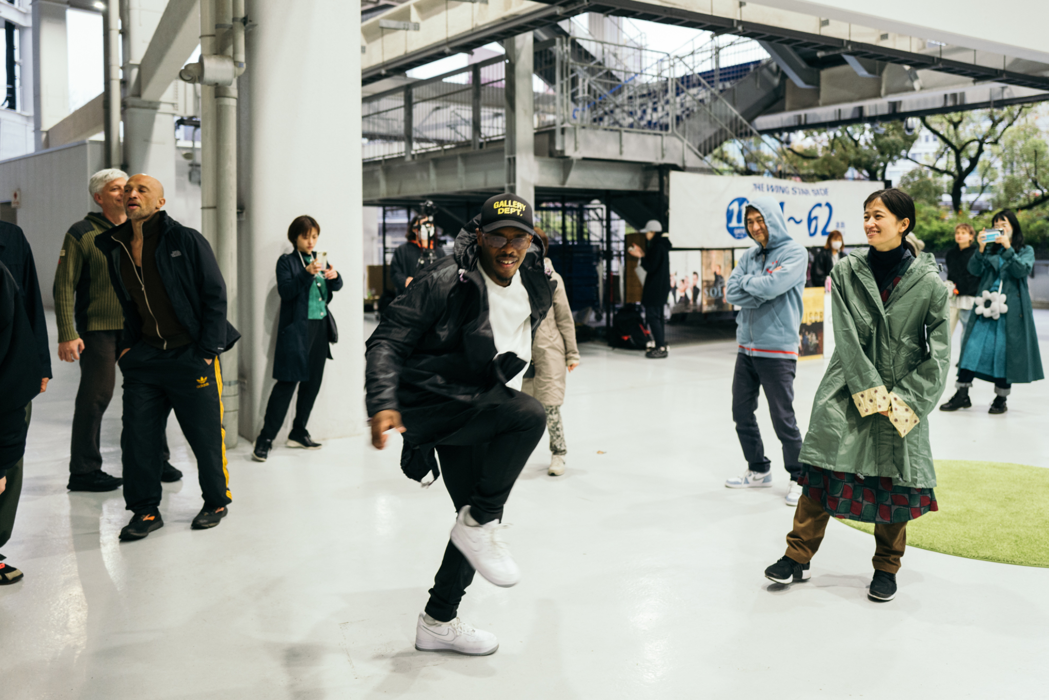 Dance for future street」-DaBYまちを踊る- | Works | ondesign