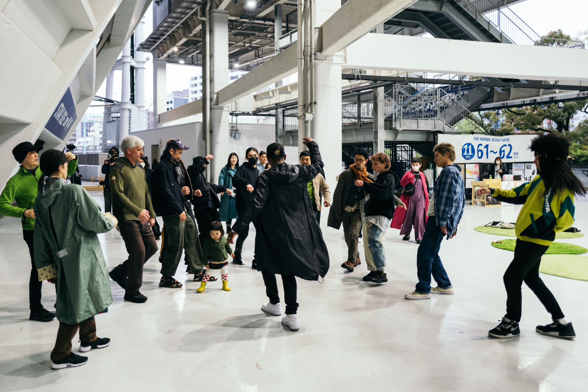 Dance for future street」-DaBYまちを踊る- | Works | ondesign
