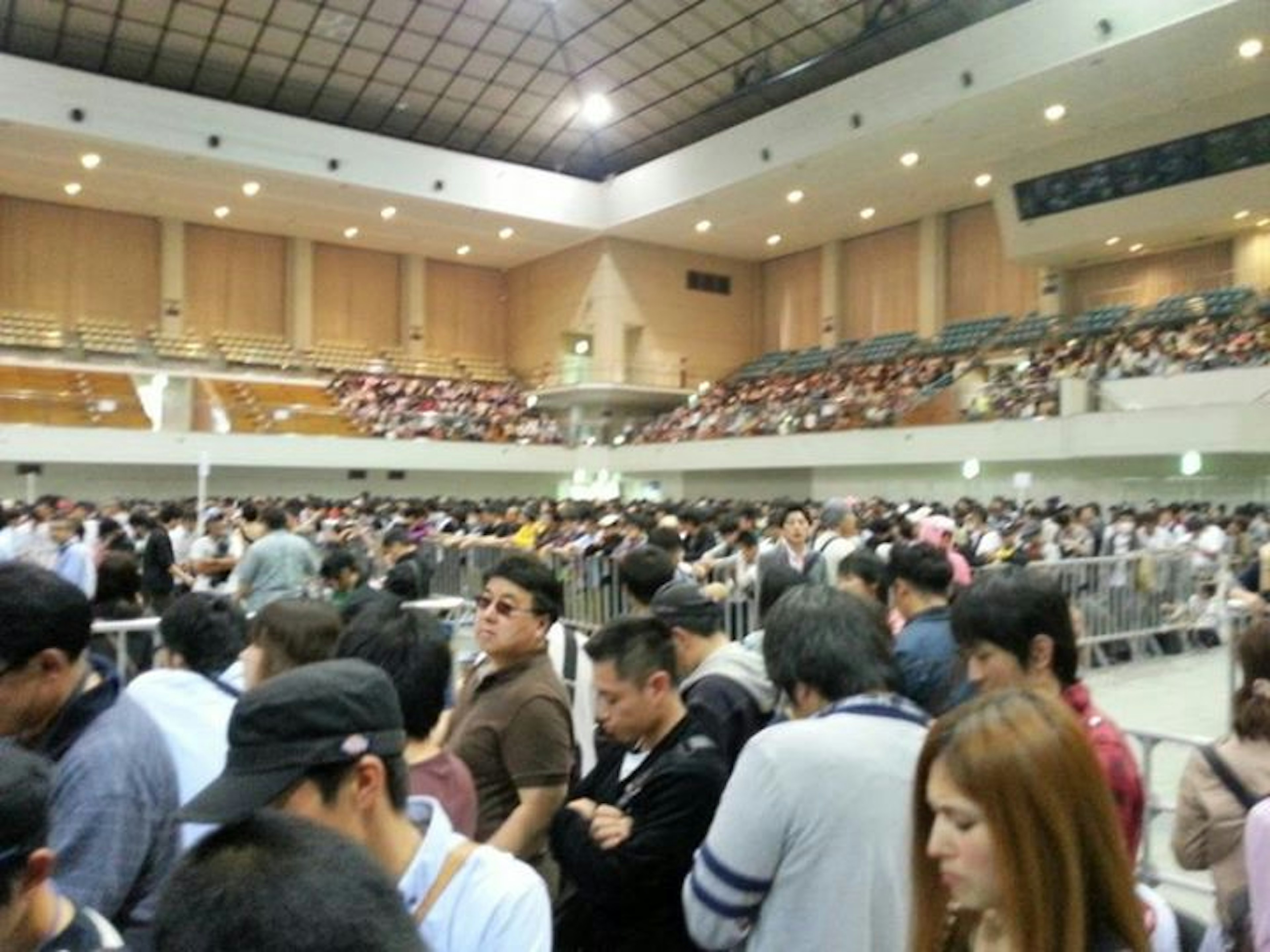 922856_594106897275552_2079197437_n