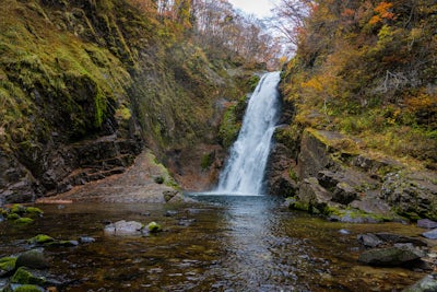 [Travel] พาไปชมน้ำตกอากิอุพร้อมใบไม้เปลี่ยนสีที่เซ็นได
