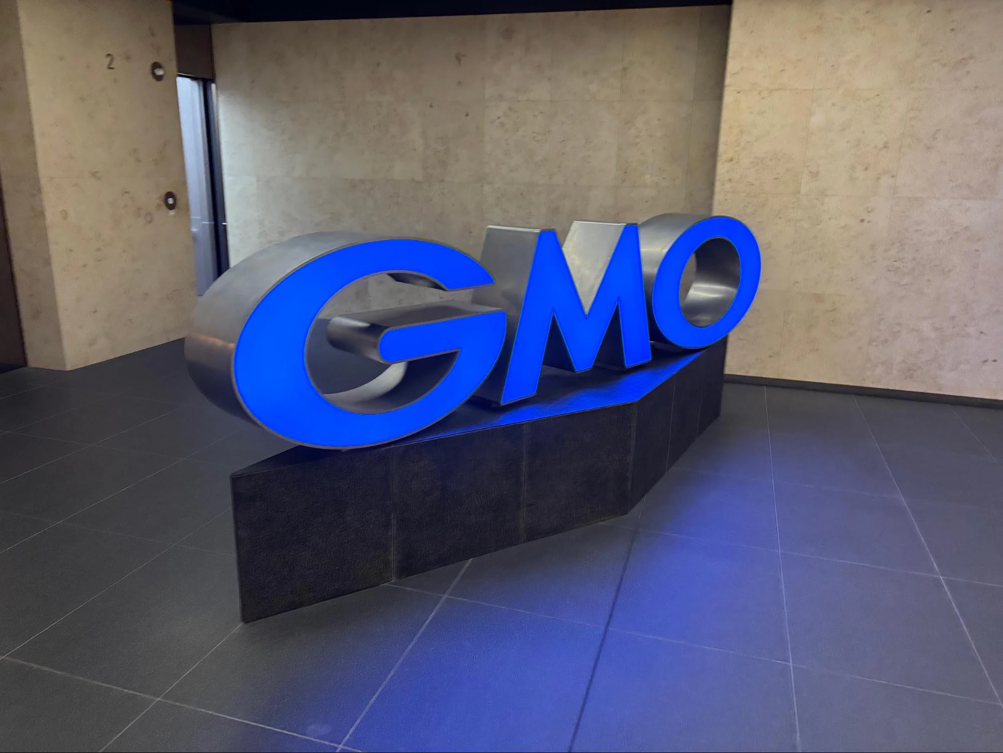 GMOインターネットグループ様ご提供「GMO Yours(渋谷フクラス)」