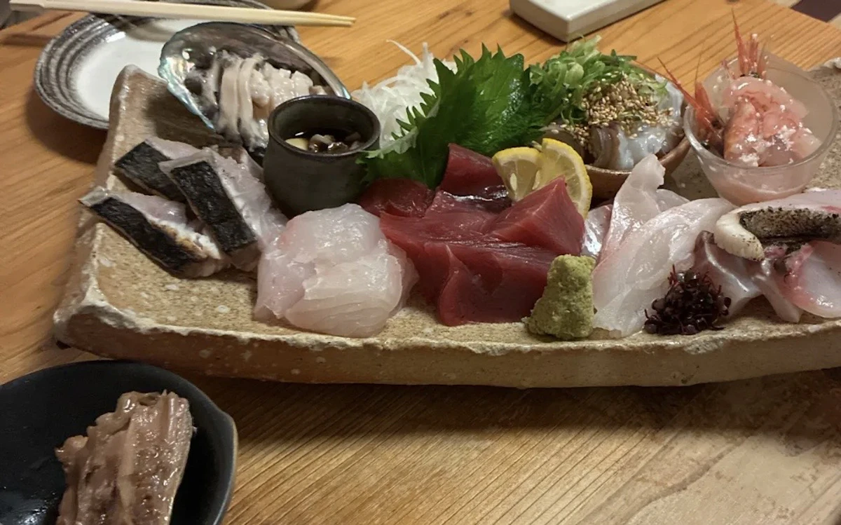 新鮮すぎ!ほっぺたが落ちちゃう海鮮居酒屋”たろいも食堂”🐟