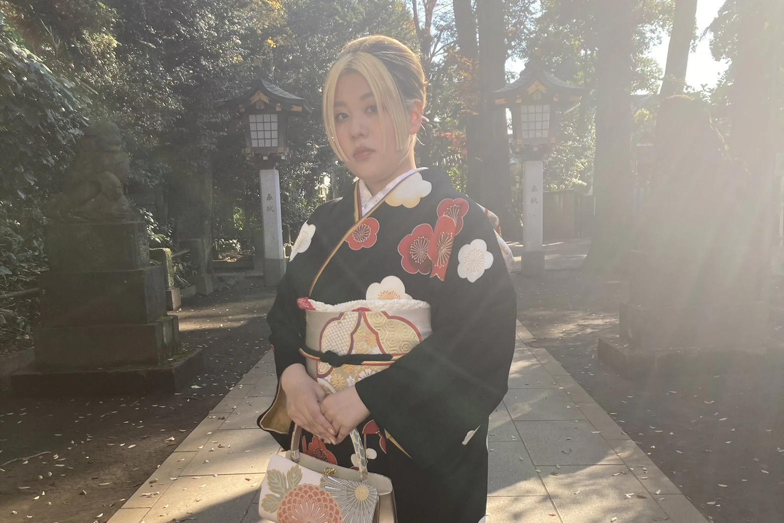 細内プロフィールpic