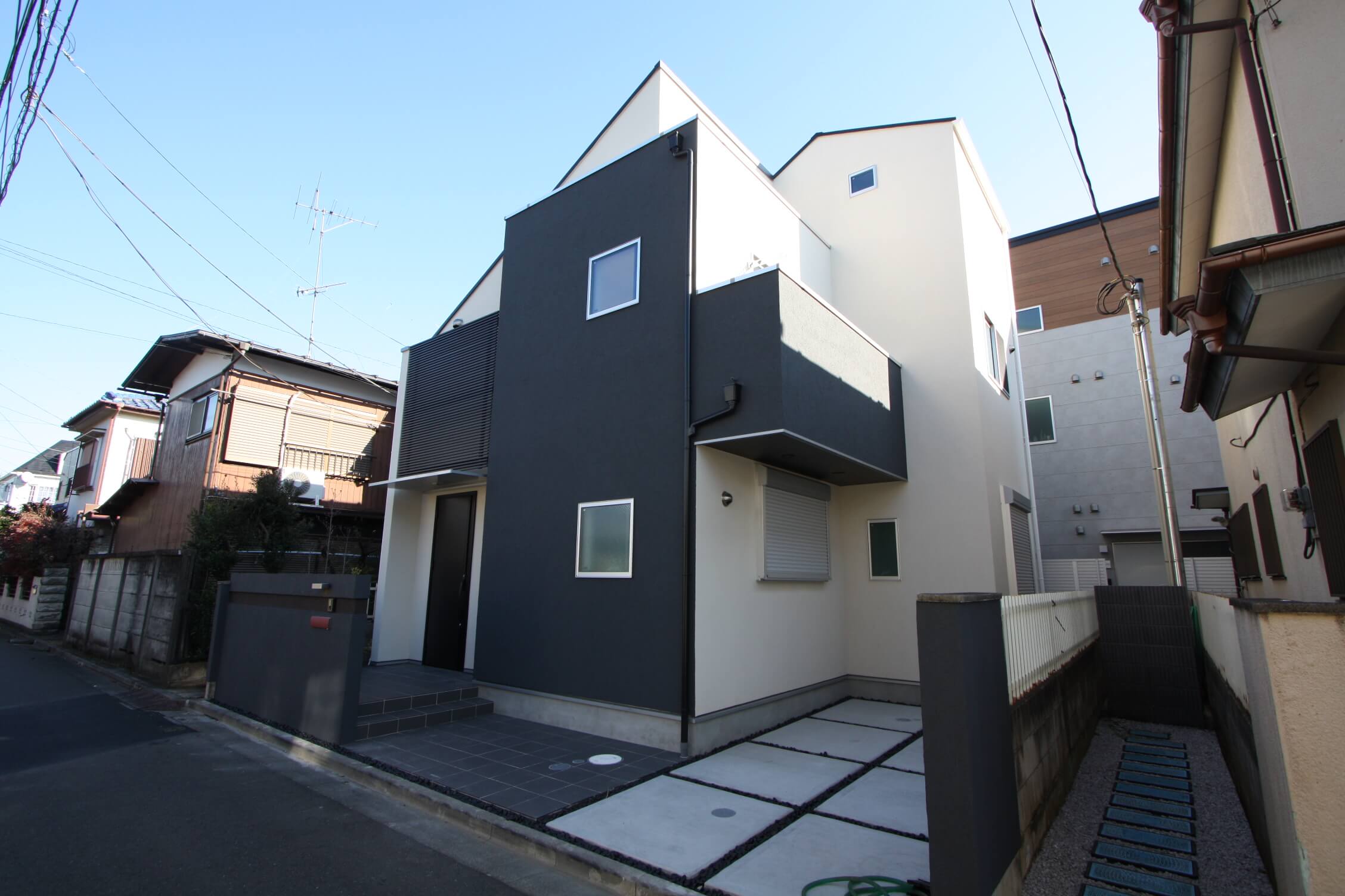 三鷹市上連雀