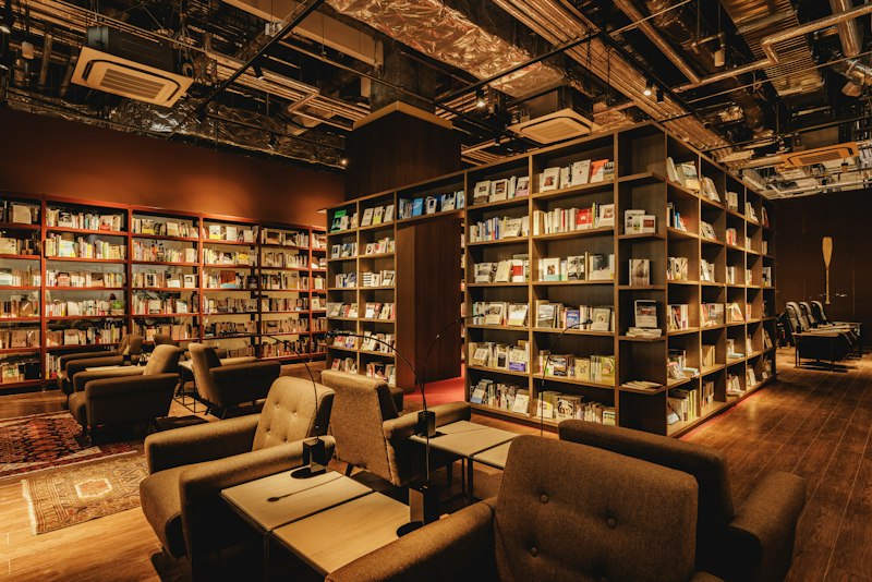 本の世界に浸る、読書の秋を楽しむスポット5選