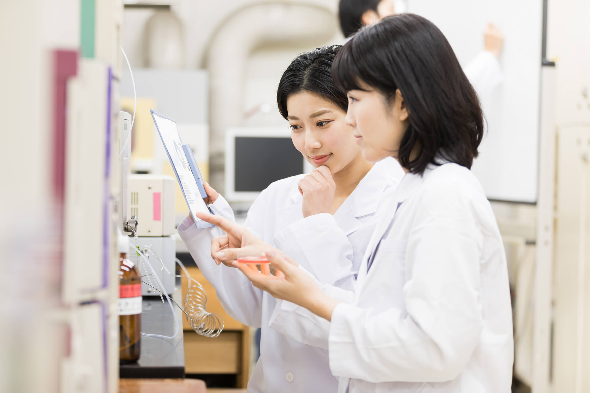 化学業界の仕組みと分類を徹底解説！2026年最新の動向や将来性も