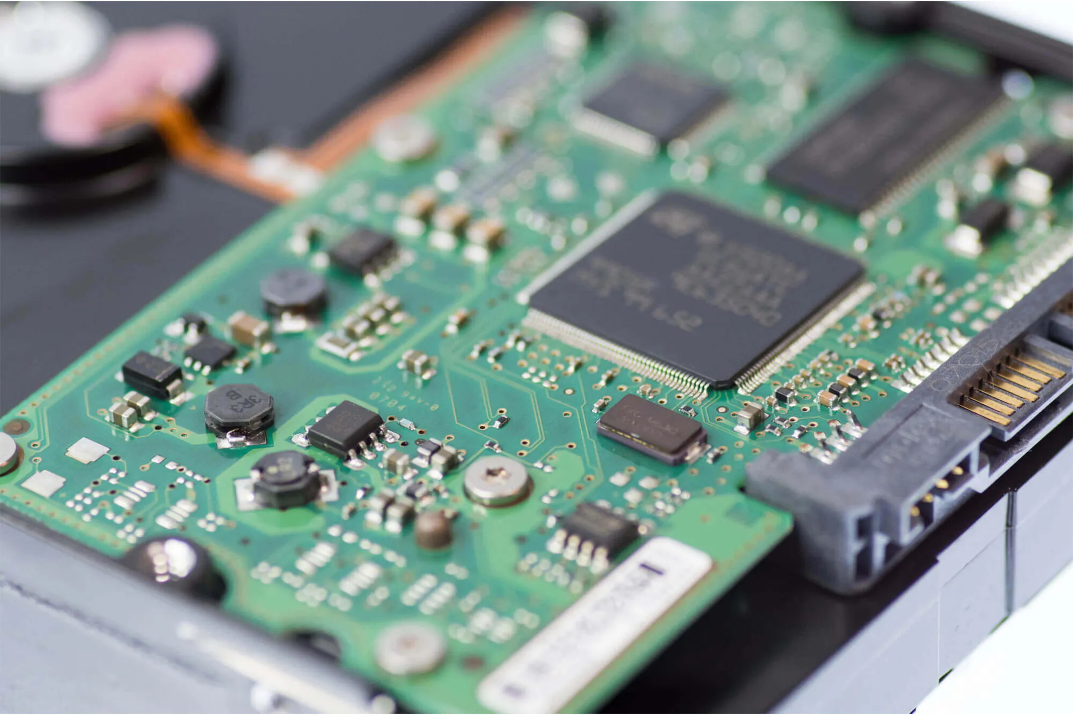 光半導体とは?実用化はいつ?仕組みや将来性について解説
