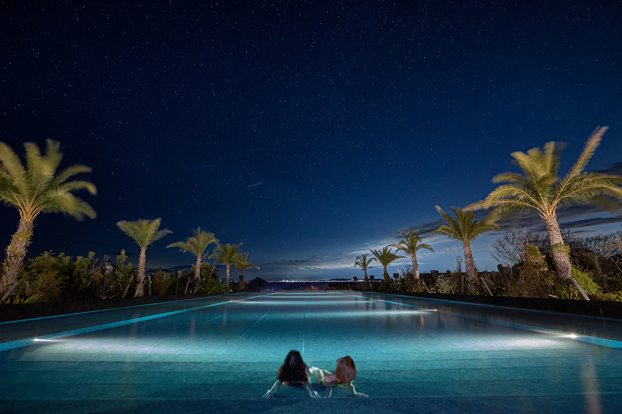 まるでスパ・露天風呂！満天の星空に包まれる“HOT POOL”で、究極のリラクゼーション体験。「WINTER ESCAPE 2025」11/1（土）スタート