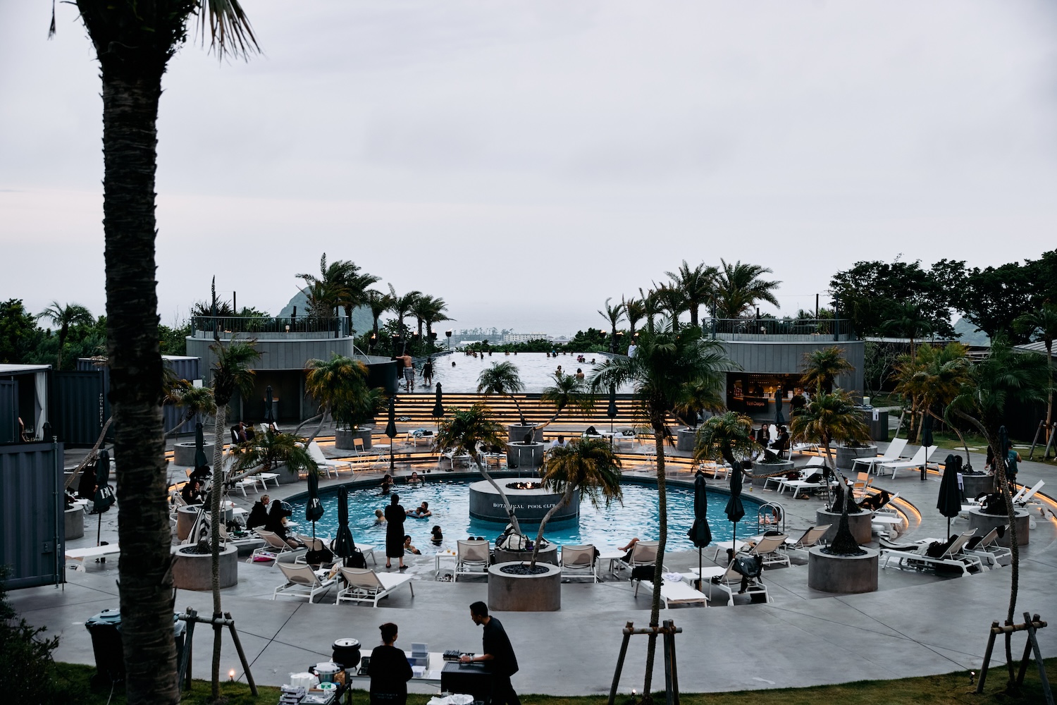 【イベントレポート】 爽やかな初夏のプールサイドを堪能するスペシャルな一日  「EARLY SUMMER SPLASH」