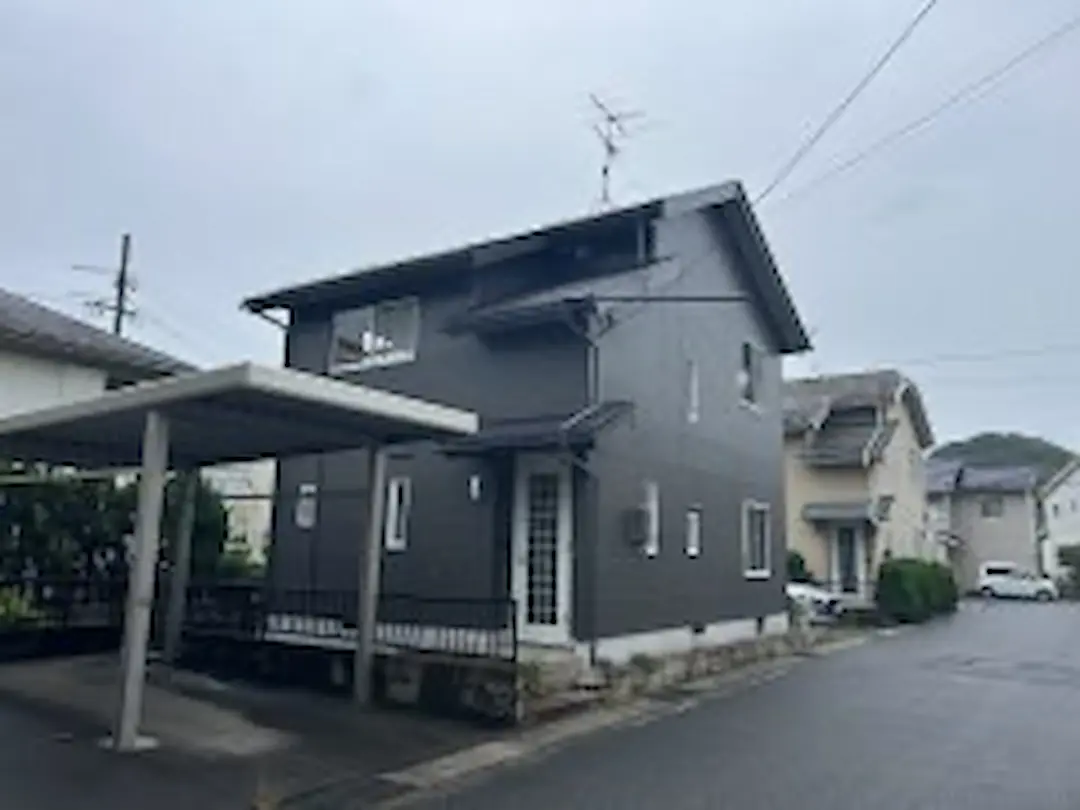 鳥取市雲山　2階建て