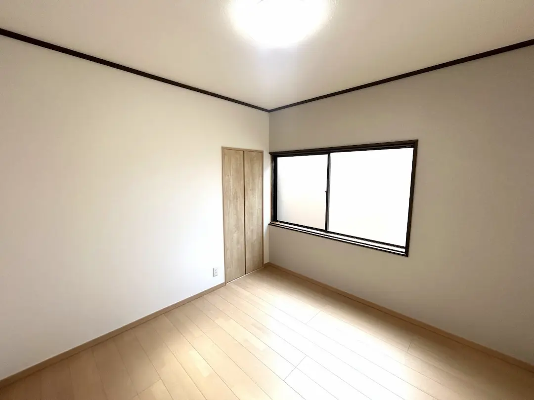 鳥取市南栄町　2階建て