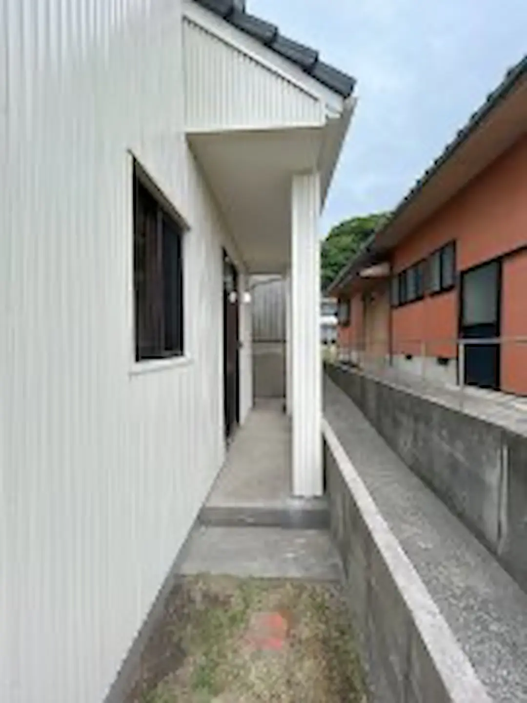 東伯郡湯梨浜町大字泊　2階建て