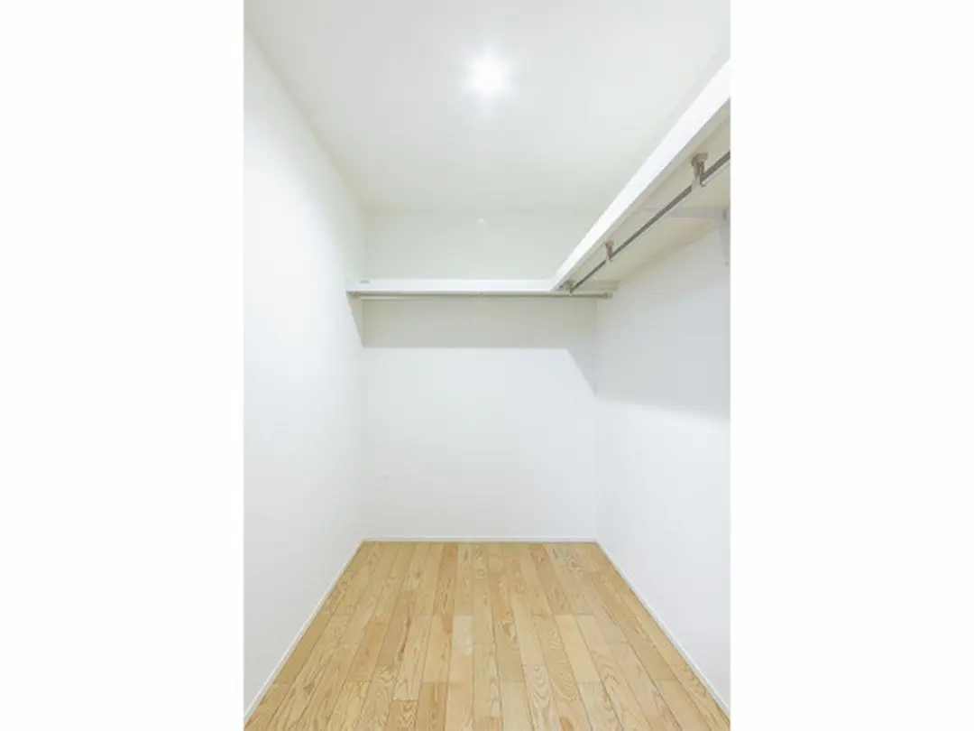 鳥取市片原　2階建て