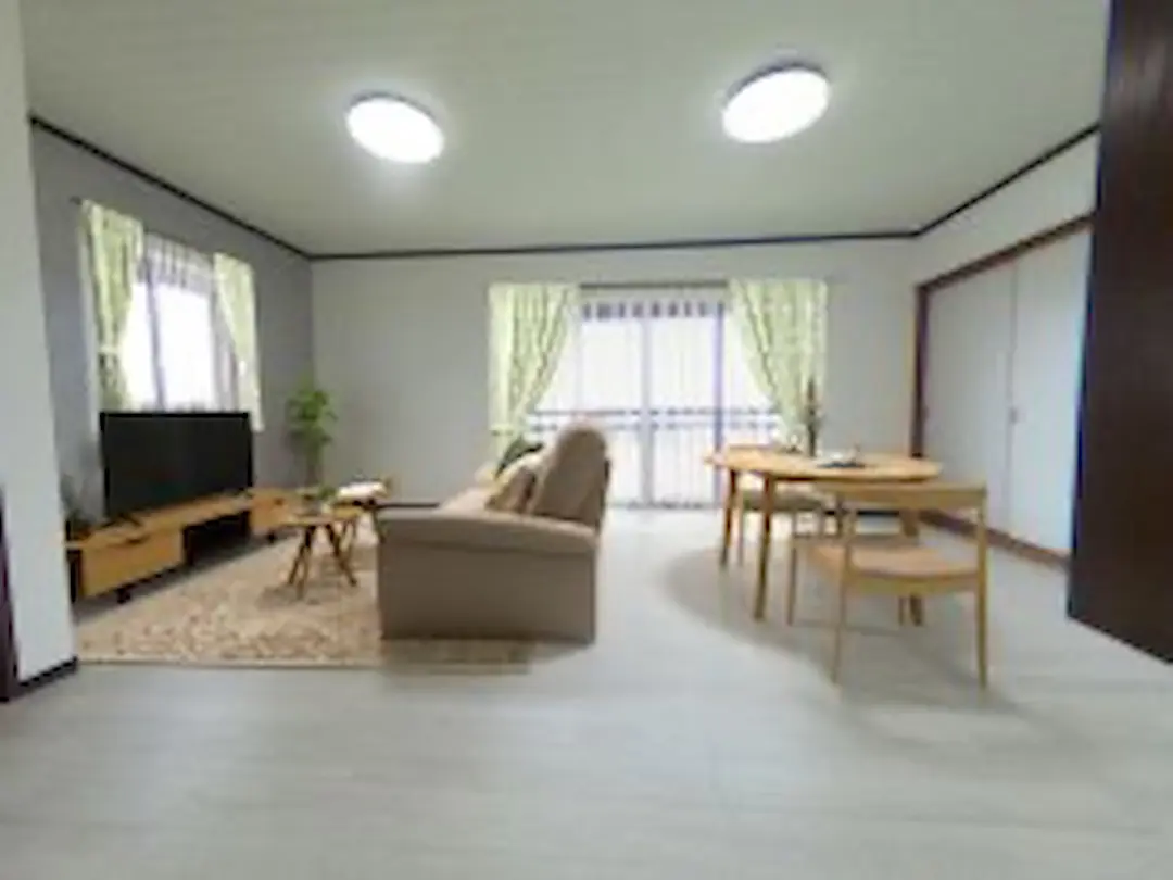 東伯郡湯梨浜町大字泊　2階建て