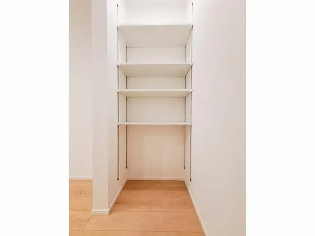 鳥取市浜坂　2階建て