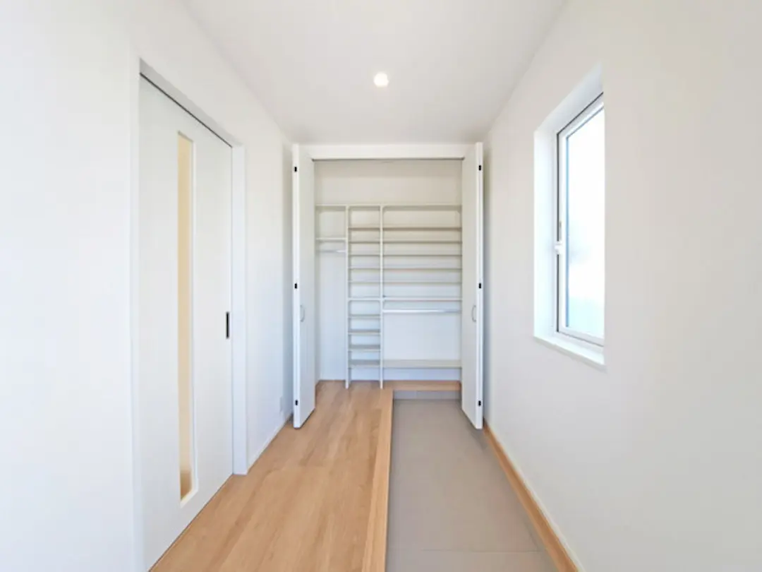 鳥取市南吉方　2階建て