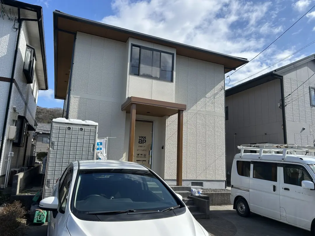 鳥取市美萩野　2階建て