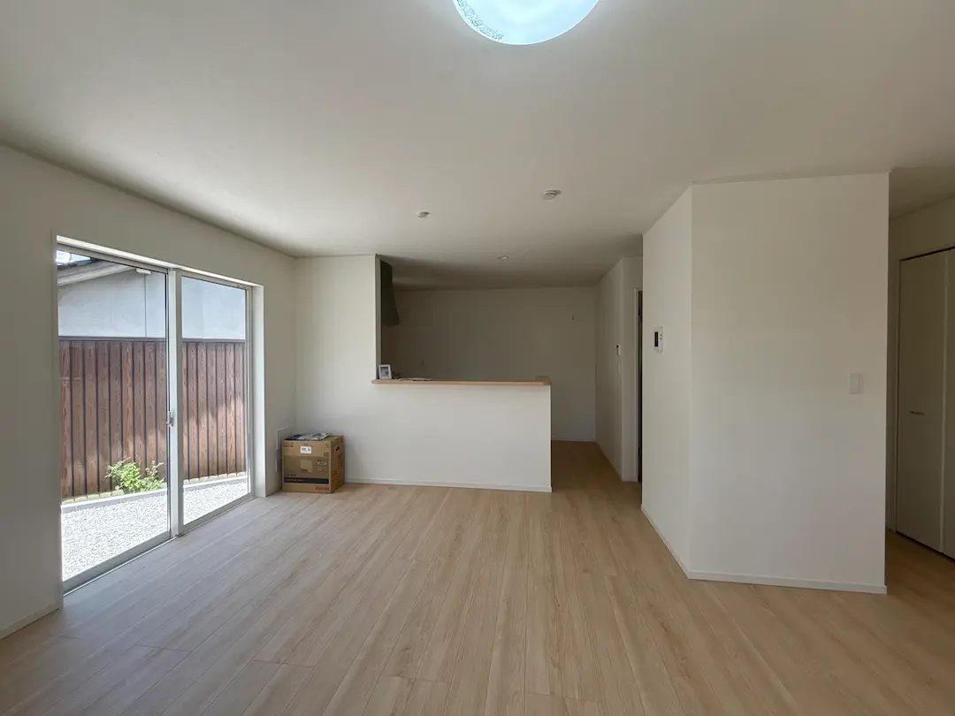 鳥取市興南町1号棟　２階建