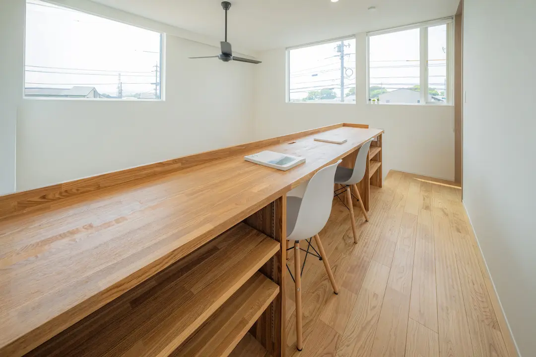 鳥取市安長　２階建