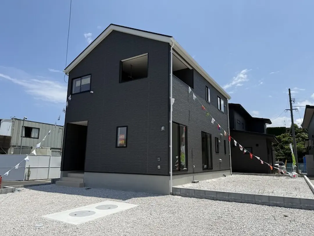 岩美町大谷1号棟　２階建