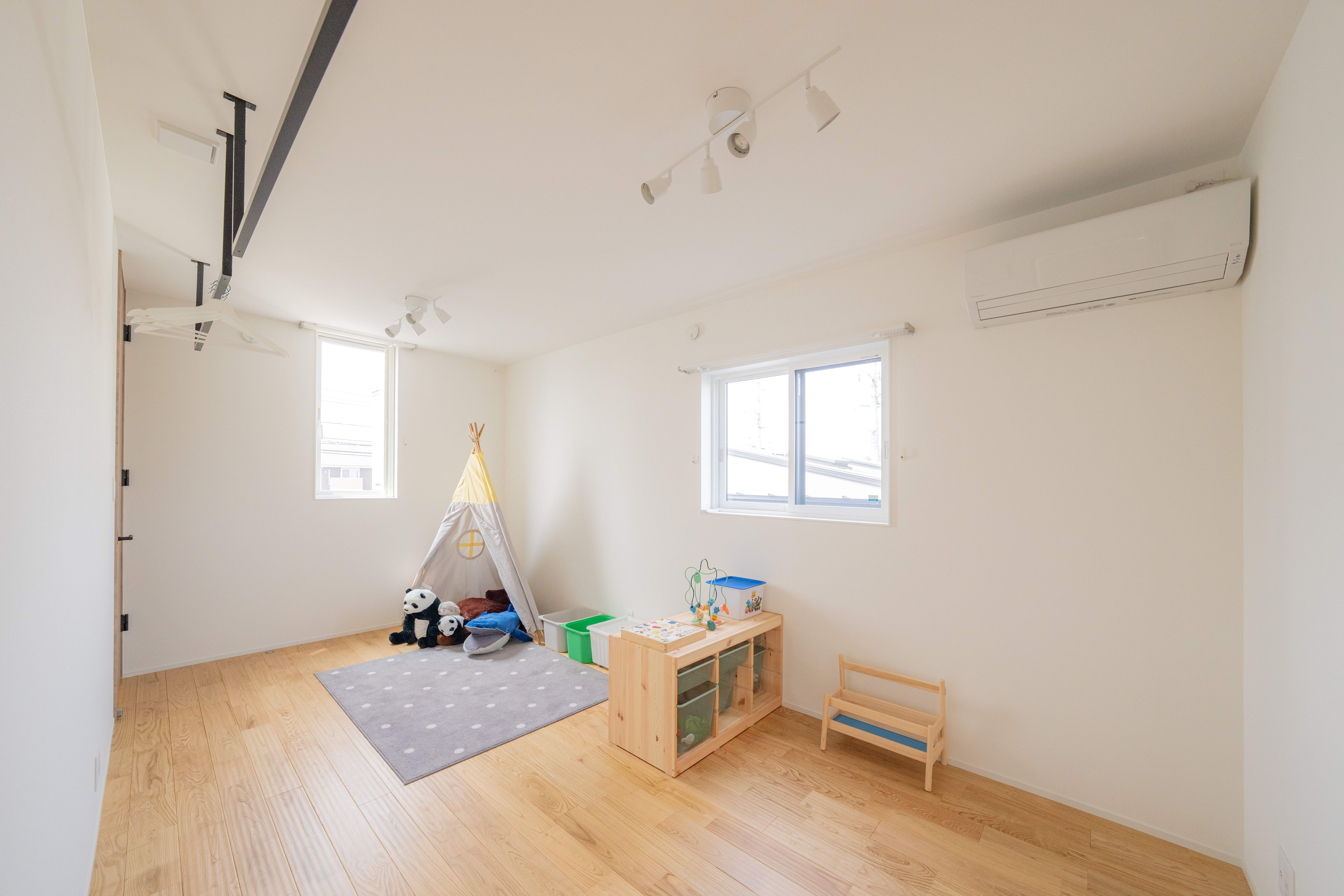 彩家　安長モデル