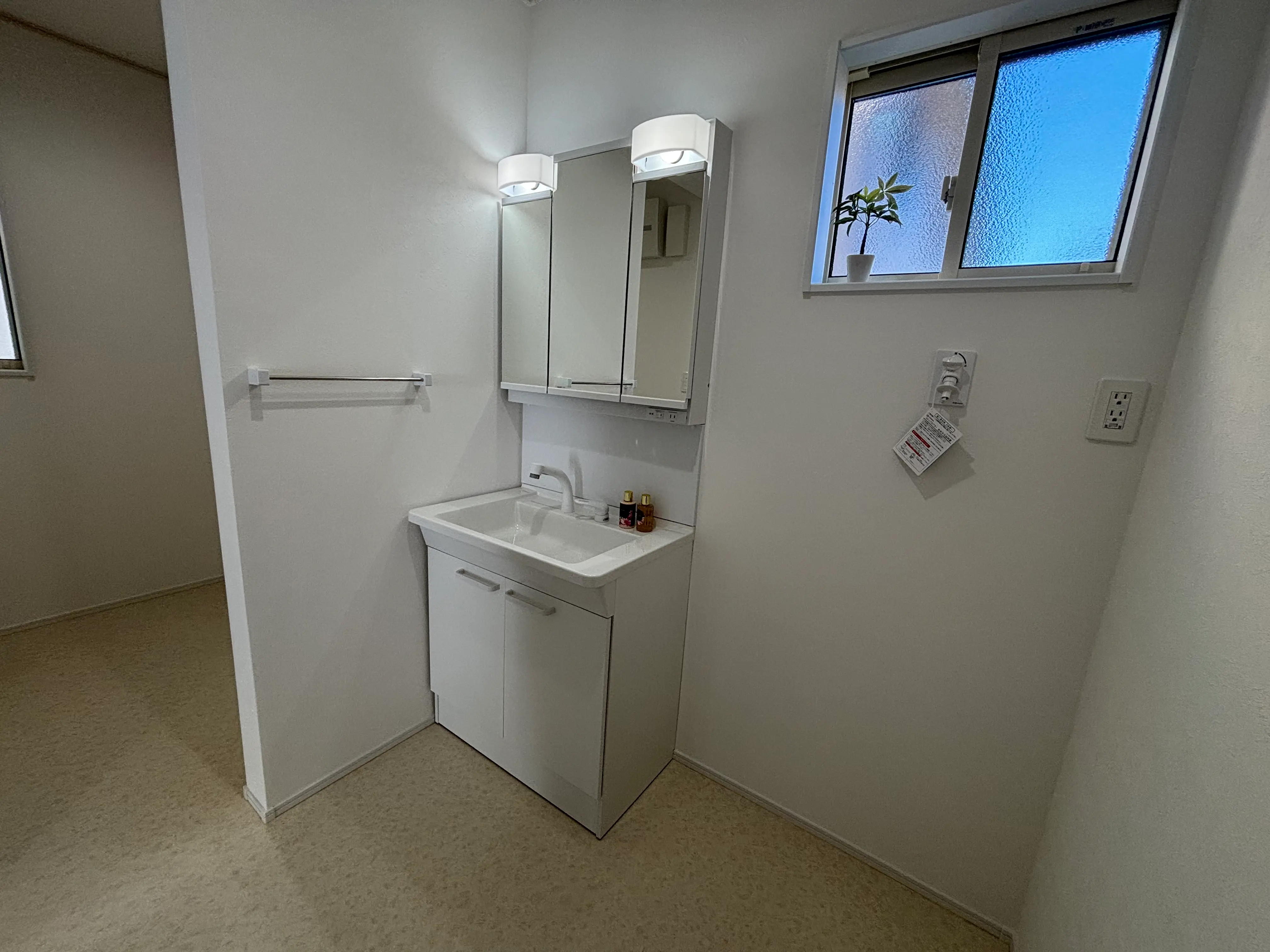 鳥取市吉成南　２階建