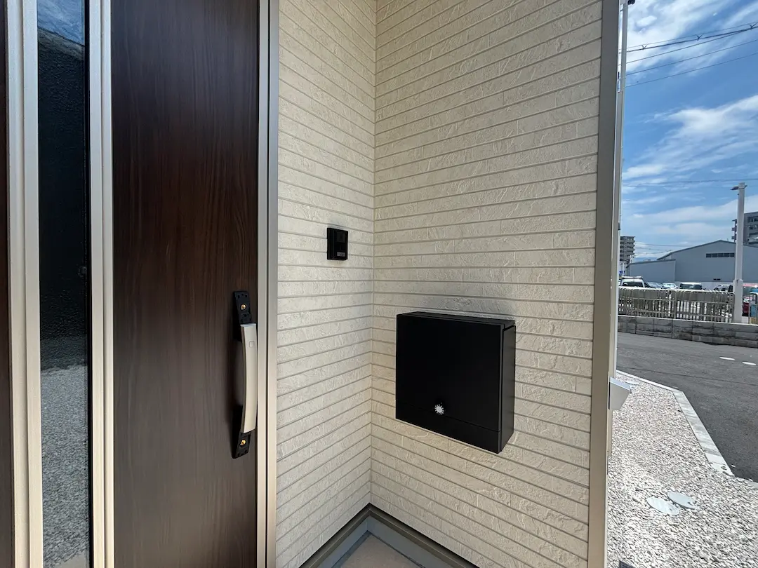 鳥取市興南町2号棟　２階建