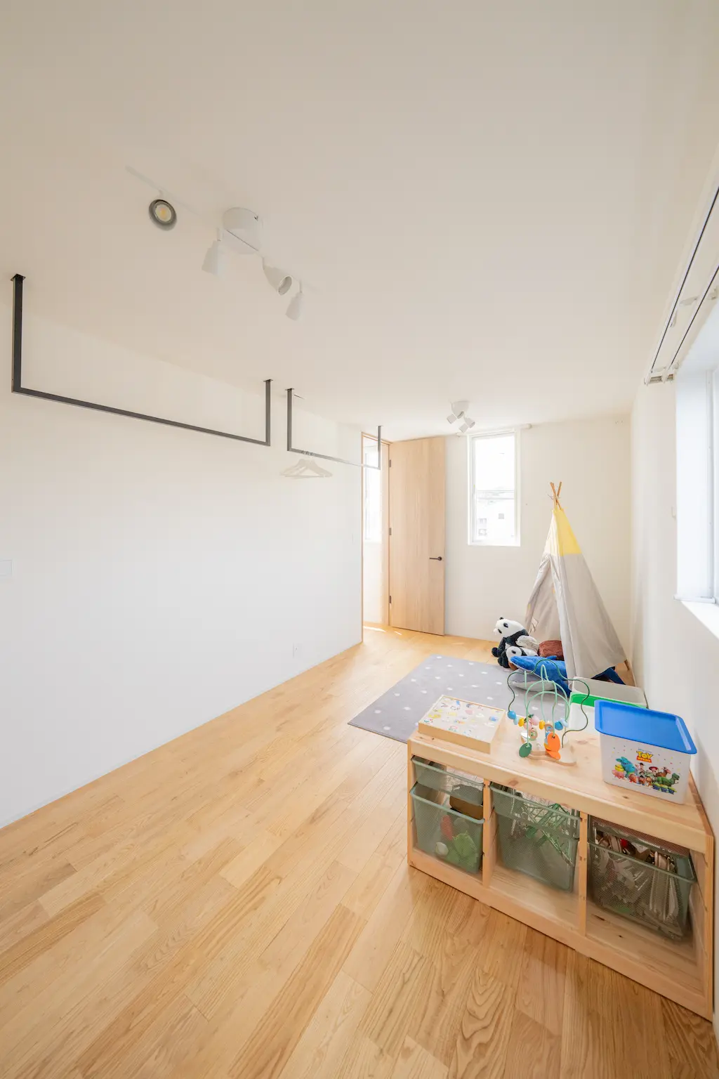 鳥取市安長　２階建