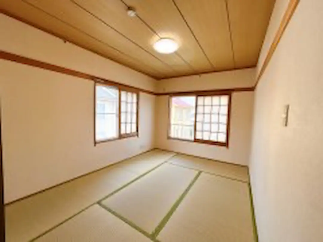 鳥取市雲山　2階建て