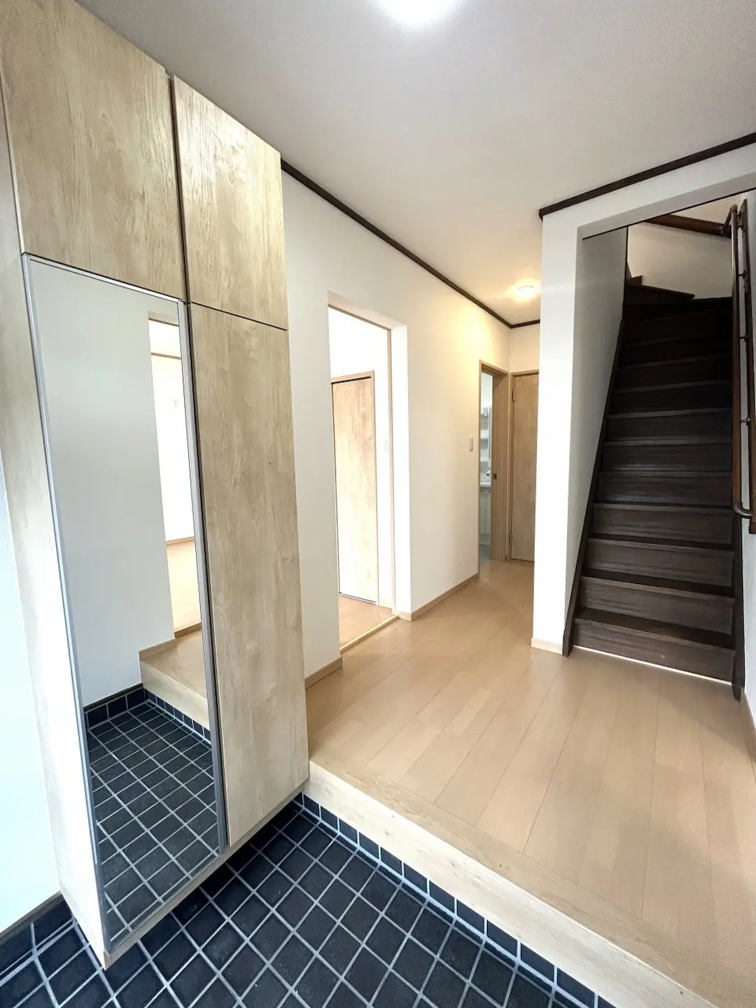 鳥取市南栄町　2階建て