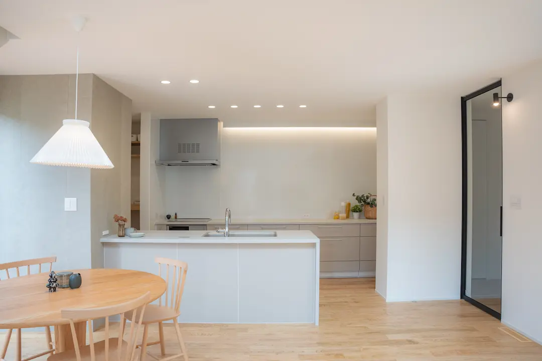 鳥取市安長　２階建