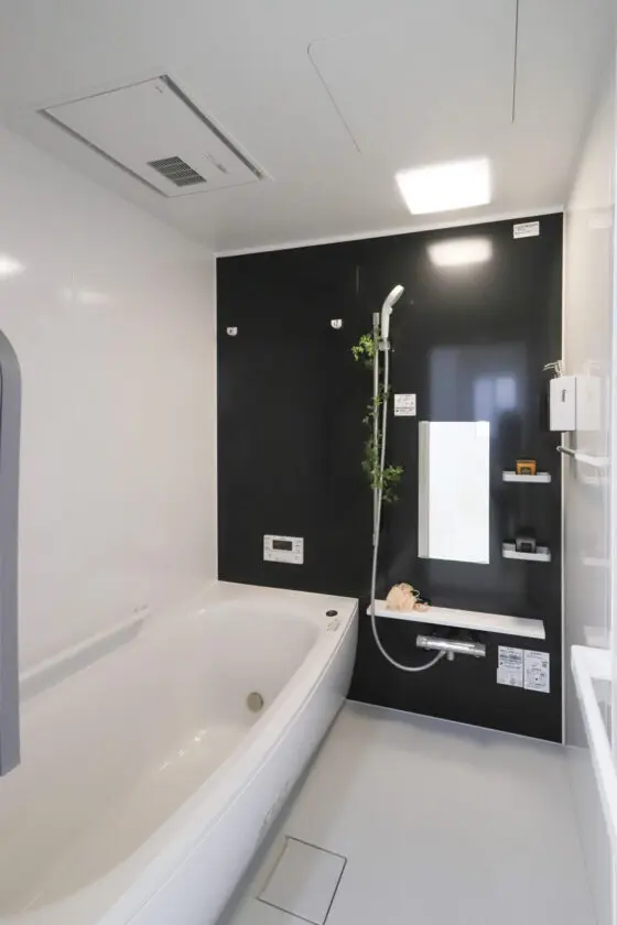 鳥取市吉成南　２階建