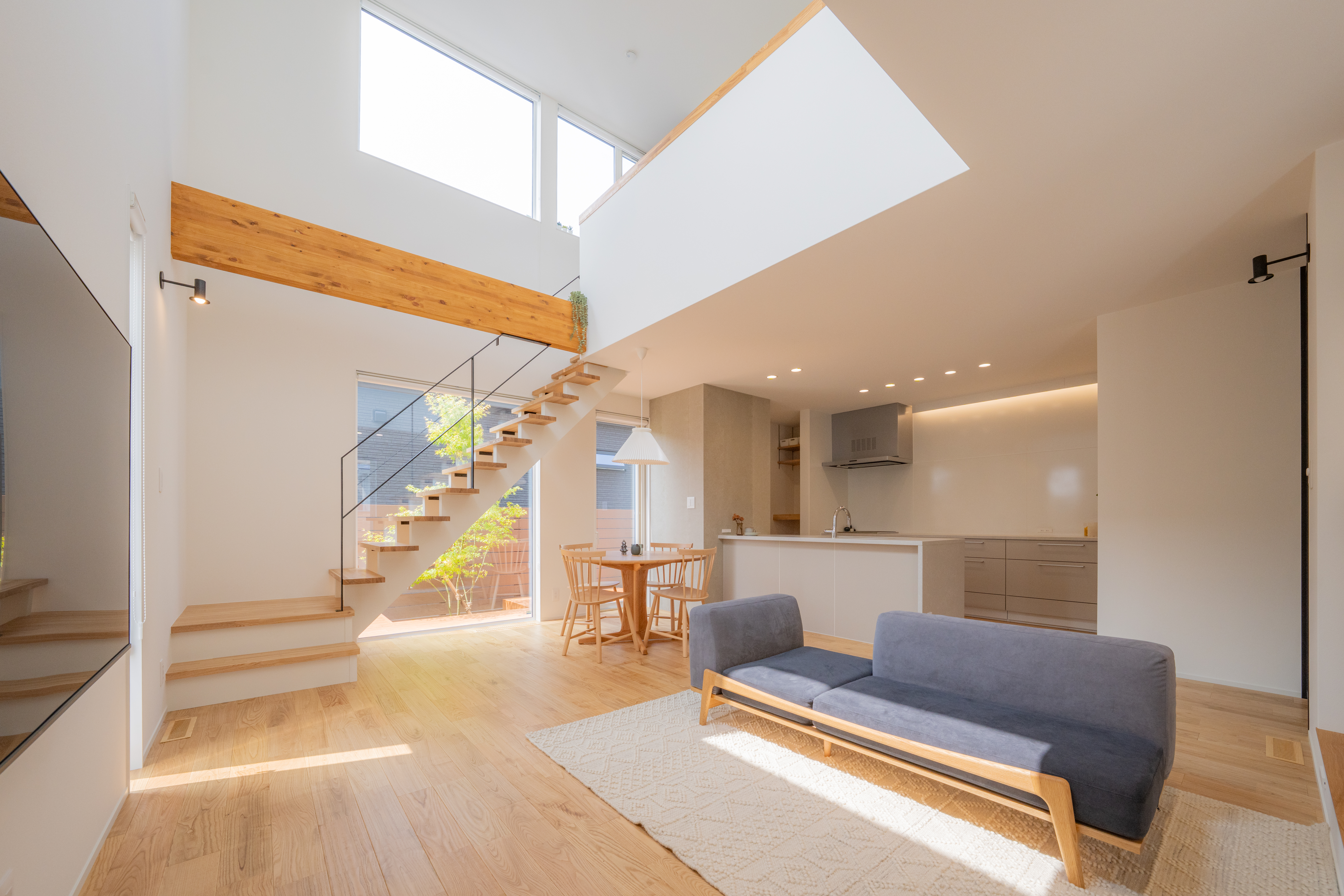 彩家　安長モデル