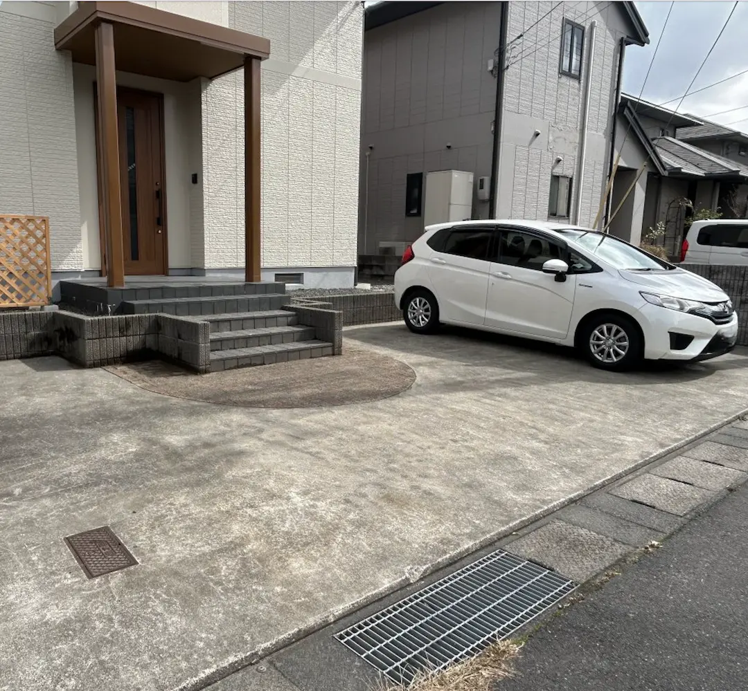 鳥取市美萩野　2階建て