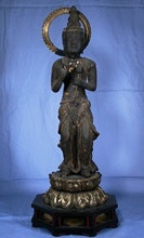 木造聖観音菩薩立像の写真