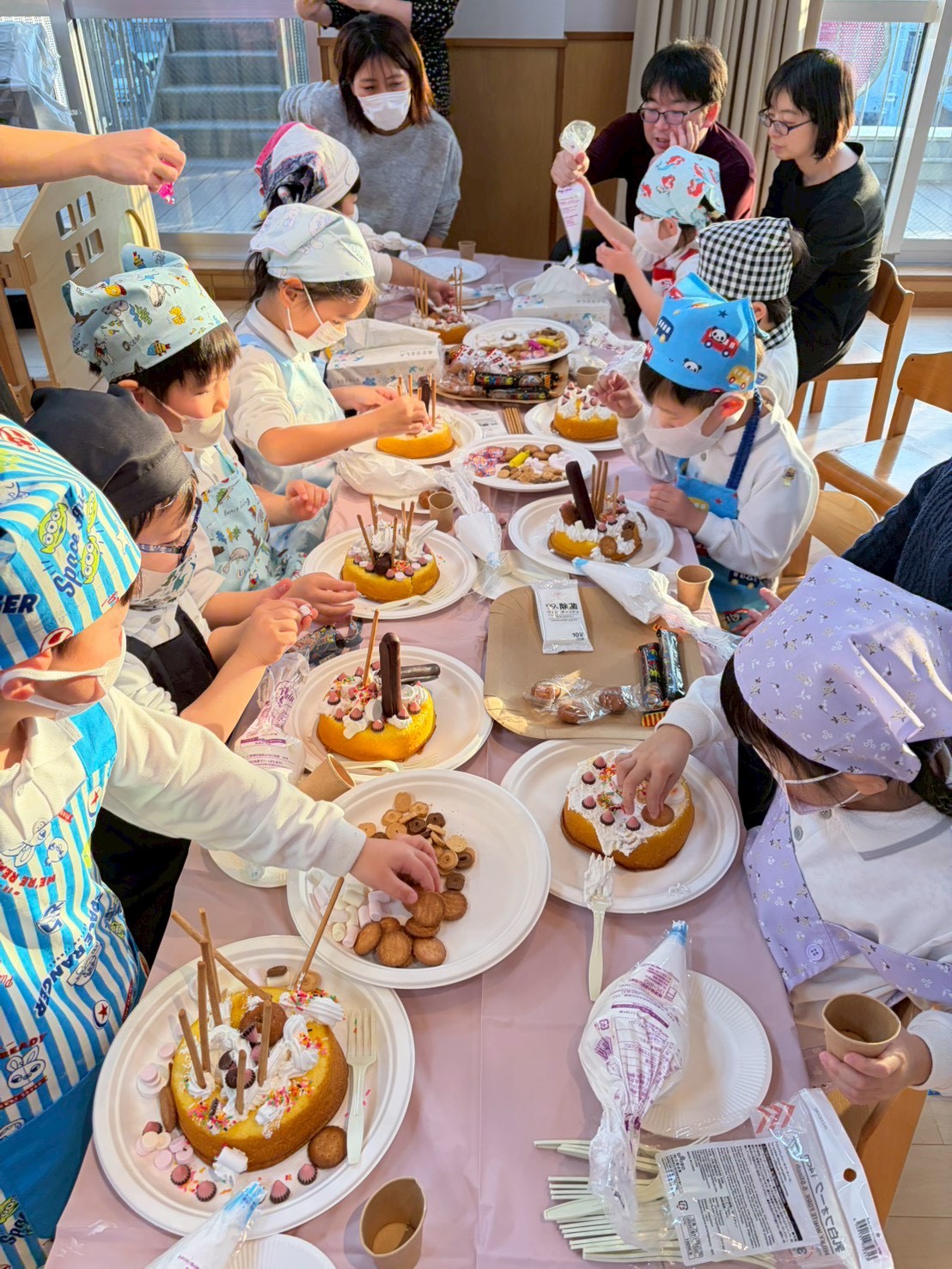 【造形教室】自分だけのクリスマスケーキ作り