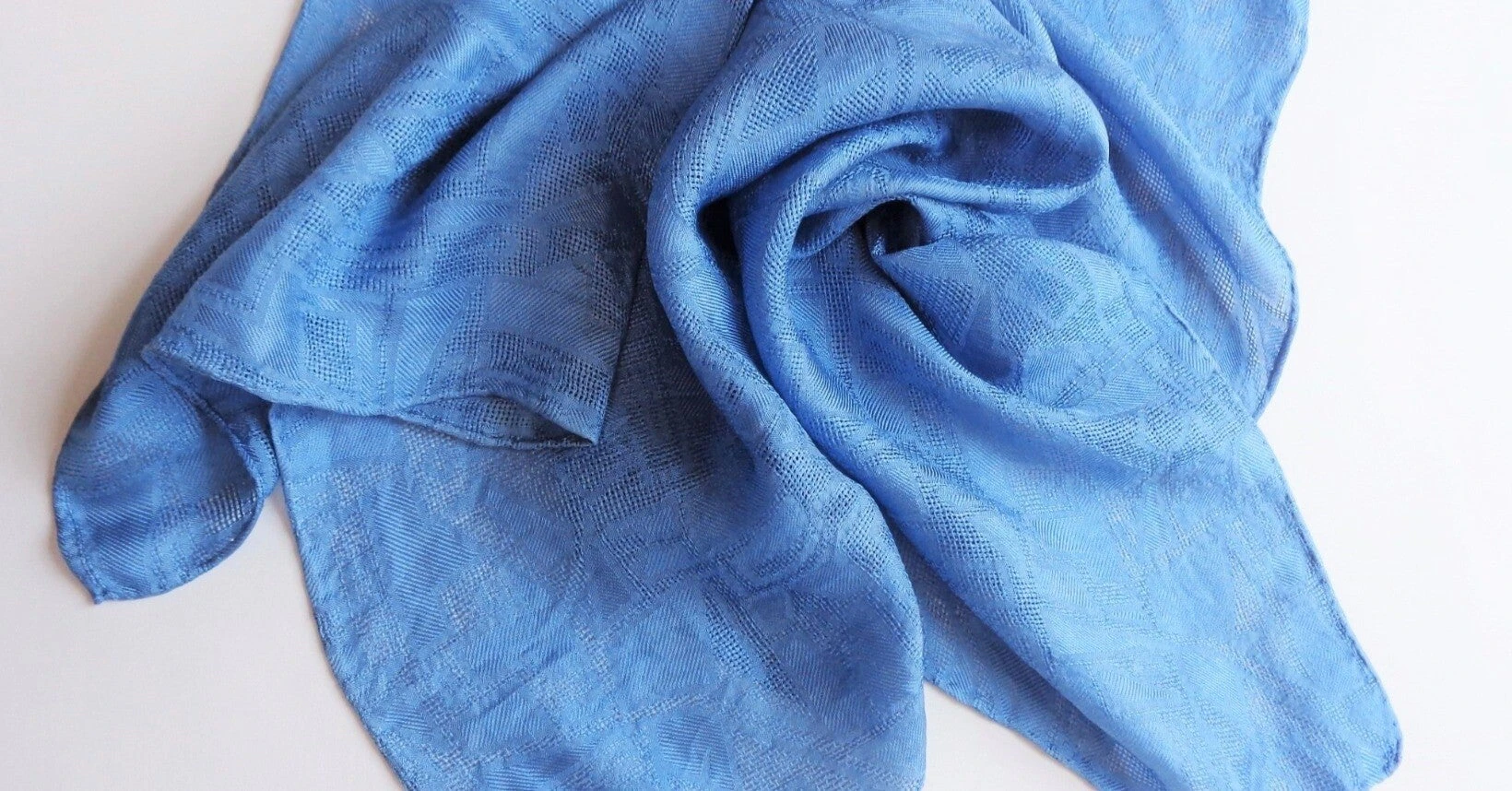 n832120020f70_5f51b94ed8262384