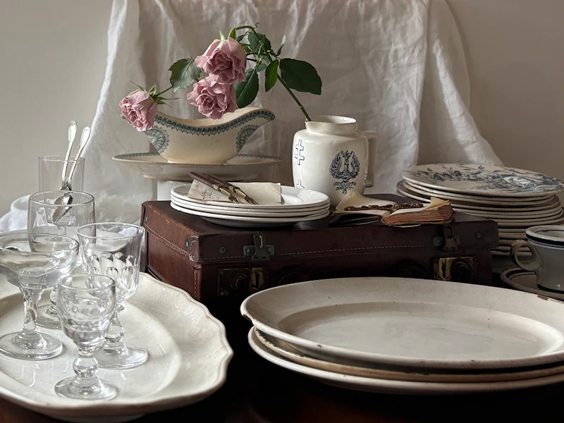 My antique ー記憶を重ねて、より美しく。フランスアンティークの器たち。