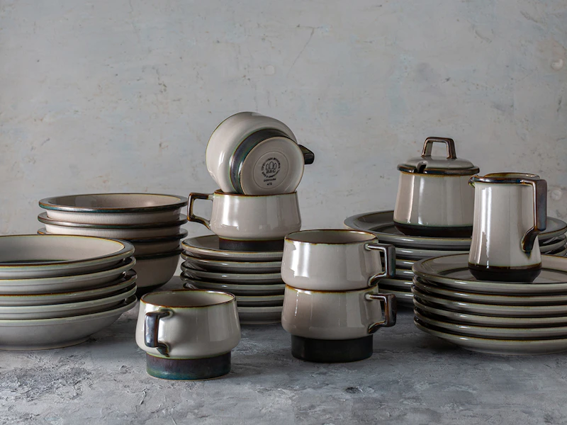 エドコロ ー受け継がれるモノの使命。時を越えて巡り合う、世界の器と古道具。