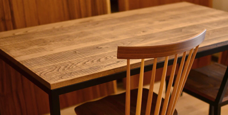 木の家具と、秋の暮らし