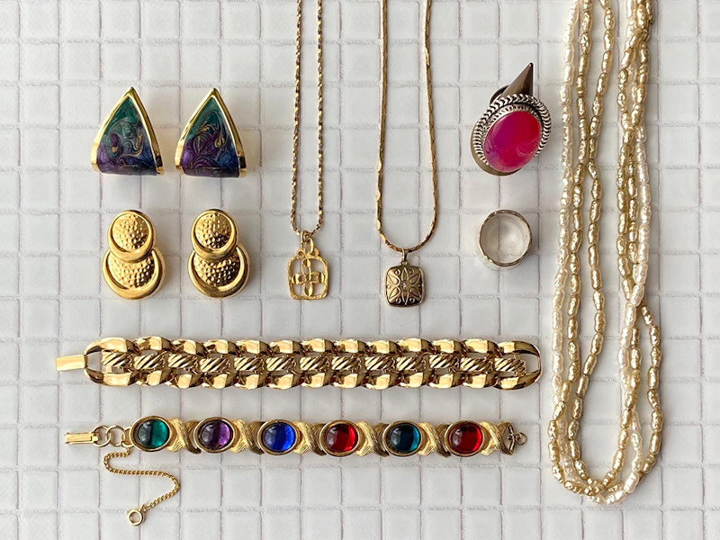 POOL VINTAGE ー大人のおしゃれに遊び心を。個性溢れるヴィンテージアクセサリー。