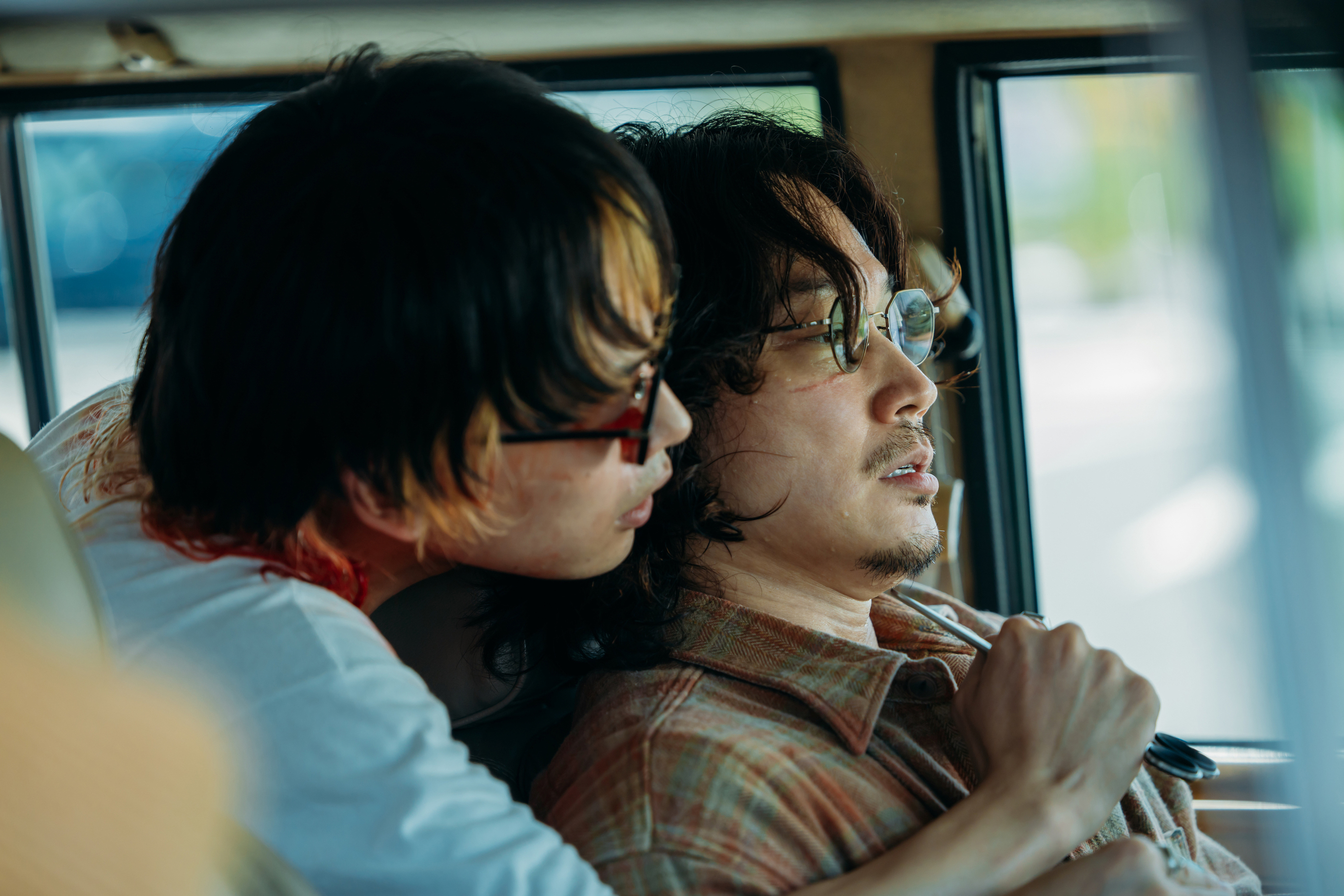 映画『愚か者の身分』 - 全国劇場公開中 | THE SEVEN